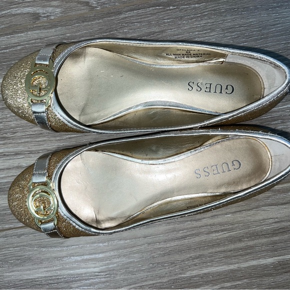 Guess flats gold size 6 - Picture 2 of 5